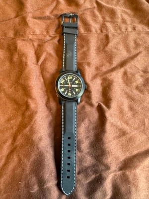 Humvee Men s Field Watch HF-19 Quartz Black Silicone
