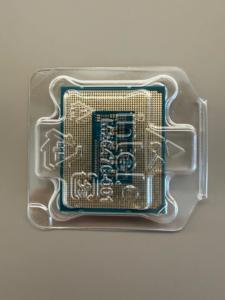 Intel Core i7-14700K Processore (5,5 GHz, 20 Core, LGA 1700)  - Immagine 2 di 4
