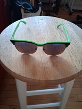 RAY-BAN LADIES GREEN AND BLACK SUNGLASSES