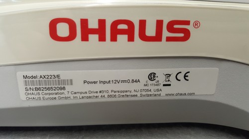OHAUS AX223/E Balance - (vitre latérale cassée et sans alimentation externe) - Imagen 8 de 11