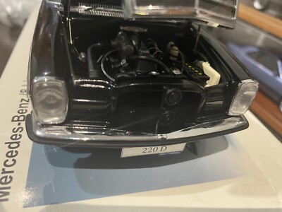 Autoart 1/18 Mercedez Benz /8 limousine 220D | eBay