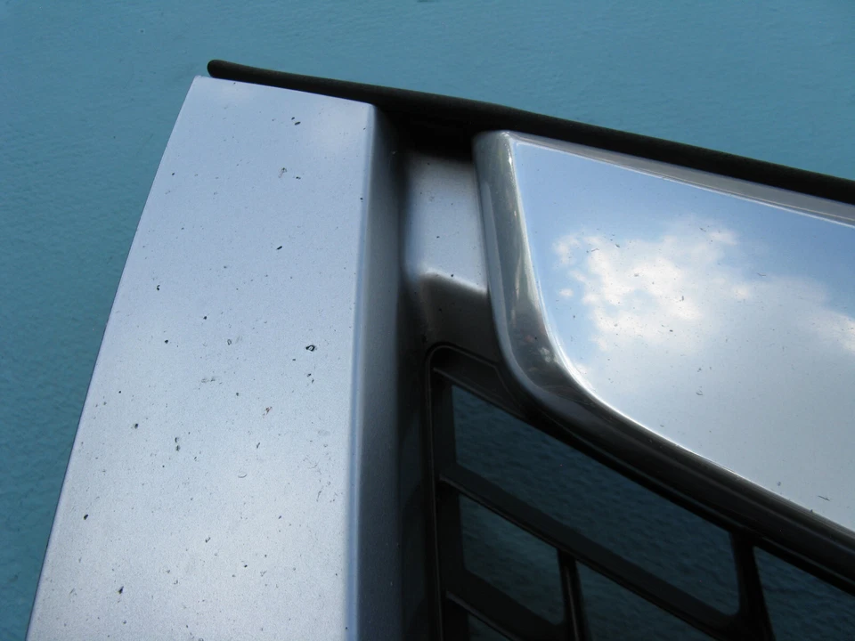 Acura TSX 2009 2010 parte superior superior parachoques delantero cubierta rejilla emblema usado OEM 09 10 Foto 2 de 4