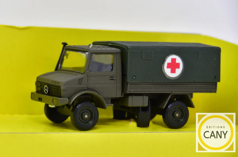 Camion Unimog Militare Carro Armato Ambulanza - Solido 6038 - 1/43 - Immagine 2 di 2