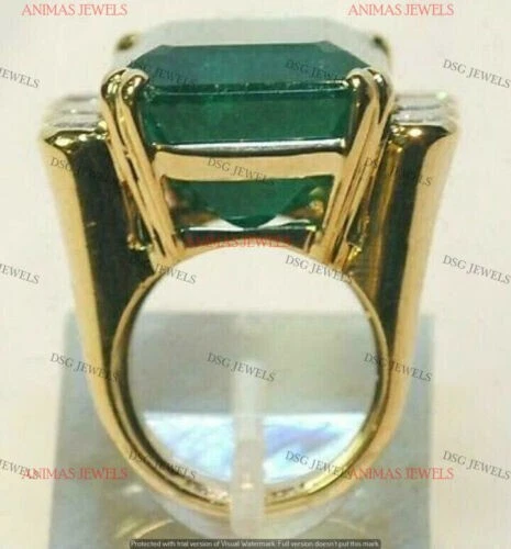 Anillo meñique de boda de 8 quilates con esmeralda creado en laboratorio para hombre enchapado en oro amarillo de 14 quilates Foto 3 de 4