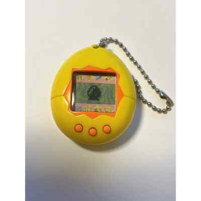 Bandai Tamagotchi 1996 FIRST GENERATION YELLOW Virtual Pet | eBay
