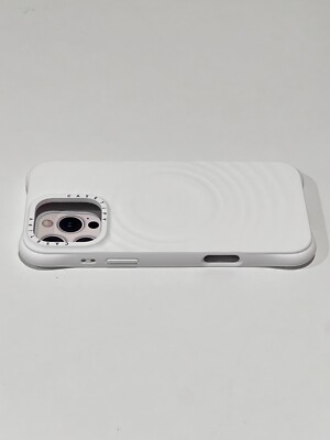 CASETiFY Essentials Ripple Case w/ Magsafe for iPhone 16 Pro