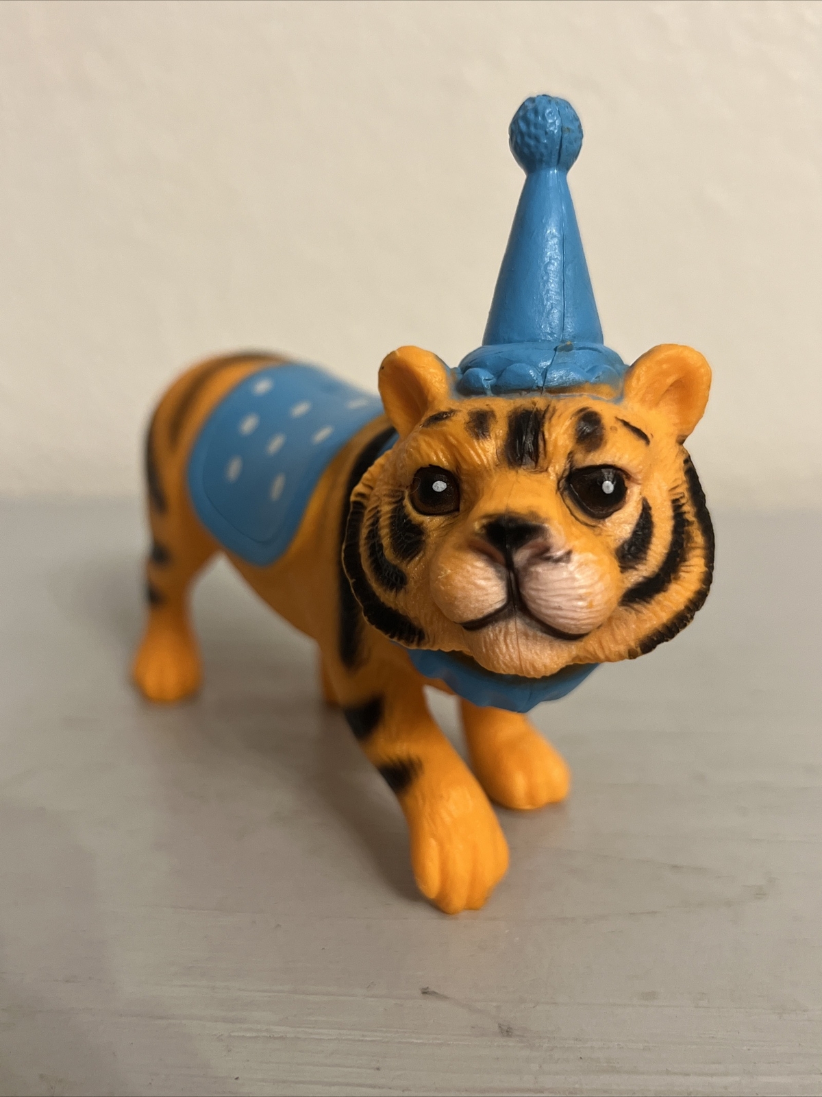 ANKYO CIRCUS PARTY ANIMAL TIGER ACTION FIGURE TOY (PRE-OWNED) 