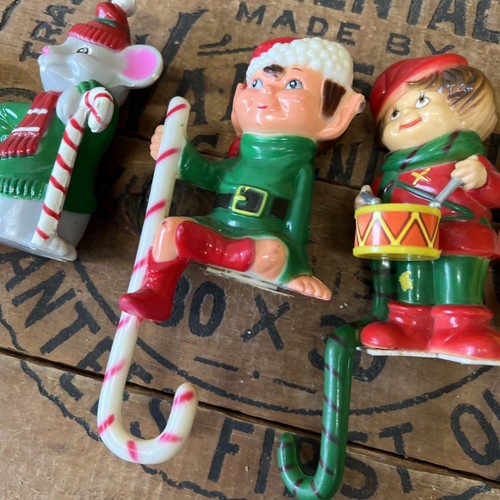 Vintage Christmas Decor Mantle Sticker Stocking Holder Set of 5 JSNY Sun Hill - Picture 4 of 9