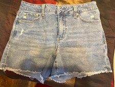 Seven7 Women's Cut Off Denim Shorts Size 6 Blue Light Wash Cotton Pockets Button