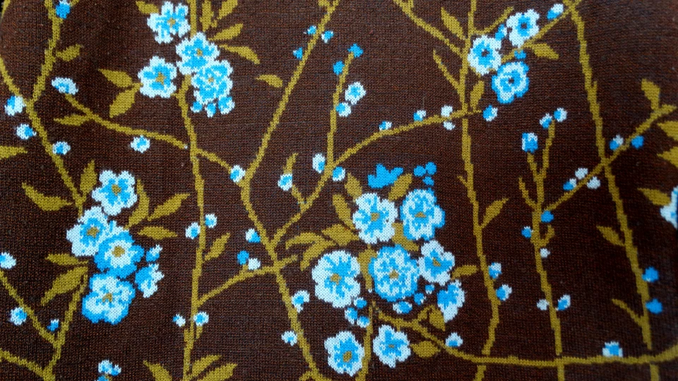 KENZO, pull-over en tricot vintage fleurs de cerisiers sur fond marron taille L - Photo 2/4