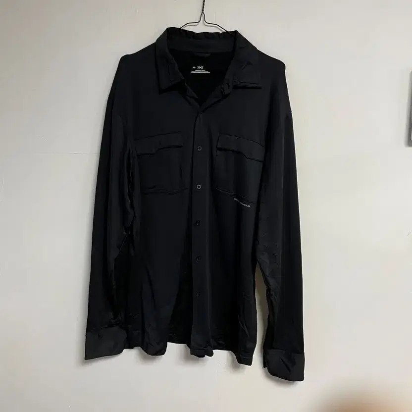 Under Armour Men's Long Sleeve Shirt, Size 100L