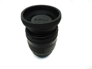 Sigma 70-210/3.5-4.5 Pentax Mount c/w Lens Hood and Caps