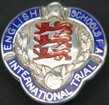 ENGLISH SCHOOLS FA INT'L TRIAL 1957 Badge Maker THOMAS J SKELTON CHESTER SILVER