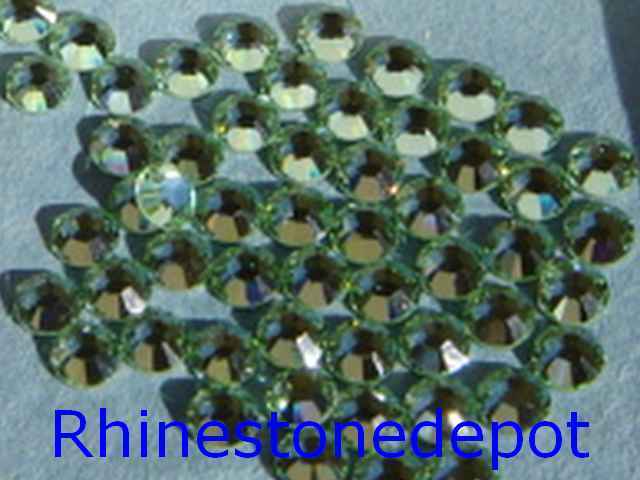 SS16 CHRYSOLITE GREEN European Rhinestones 144 pcs