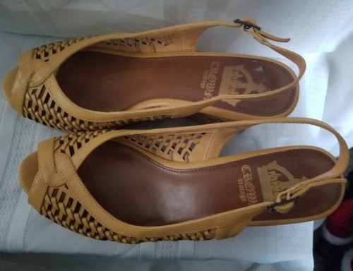 ~ CROWN VINTAGE Mustard Open Weave Peep Toe Sling Back Platform Wedge Ladies 8.5 - Picture 3 of 7