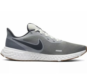 nike revolution 43