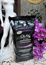 OLAY age-defying ANTI WRINKLE Wet Cleansing Cloths Very Hard to Find AUTHENTIC