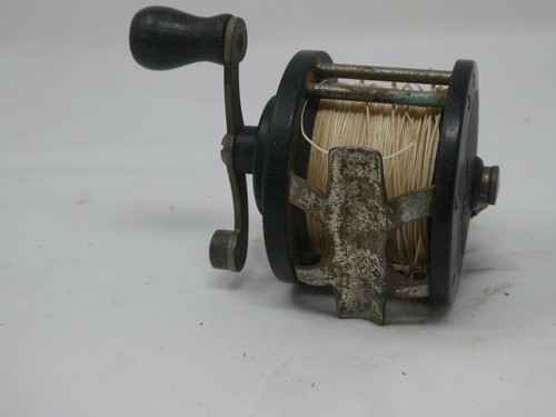 VINTAGE PENN No. 80 FISHING BAITCAST REEL W/WOOD KNOB MADE USA - Picture 4 of 5