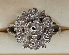 Charming Sterling Silver Ring Floral Bouquet Design Size 8.75