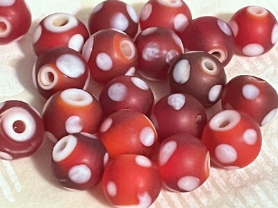 Red & White Dot Lampwork Beads ~ 20 pcs Vintage Old Stock 10mm White Heart