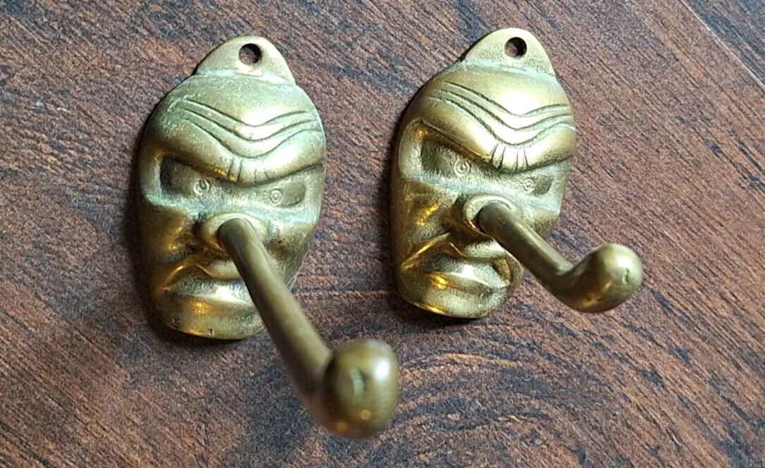 Japanese Tengu Long Nose Mask, Brass Hook, Theater Demon Vintage