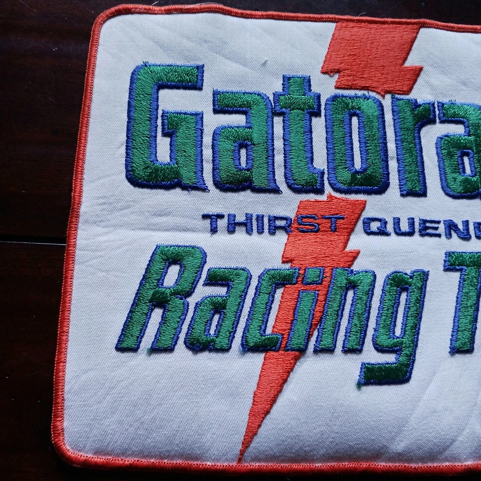 Parche uniforme emitido por el equipo de carreras Gatorade DiGard Motorsport Darrell Waltrip  Foto 2 de 4