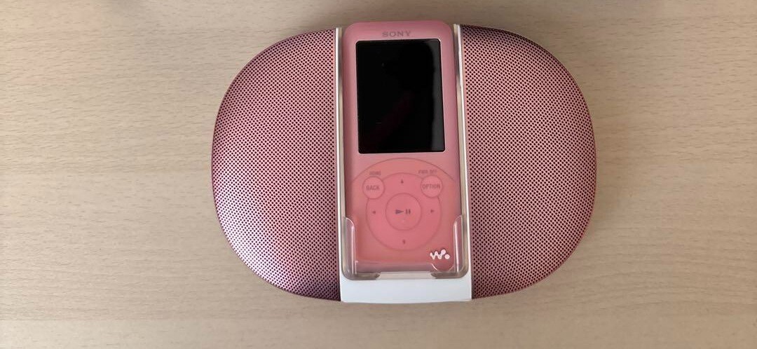 Sony Walkman NW-S754K Light Pink Digital Media Player with Speaker