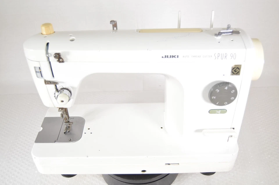 JUKI TL-90 SPUR90 Profi Nähmaschine Steppstich Top getestet - Bild 2 von 4