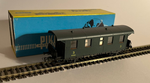 Piko H0 6518-040 Personenwagen Belgien ex Bi 24 DR, #011 | Condition: Gebraucht