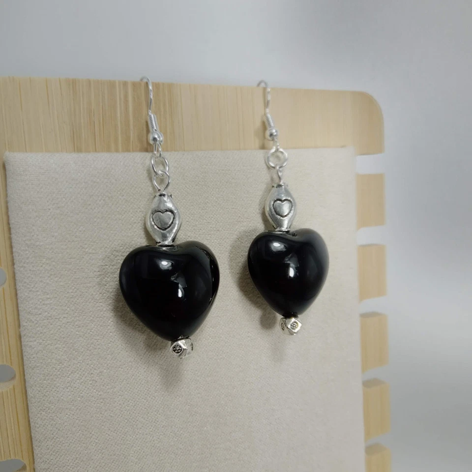 Pendientes colgantes Love Heart tono negro y plata gotas grandes lovehearts Boho Goth Foto 3 de 4