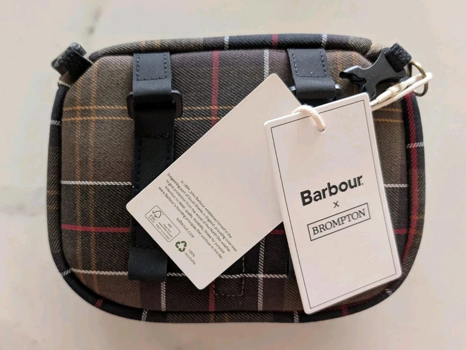 Brompton x Barbour  Handlebar Saddle Bag Zip Pouch - Image 2 of 4