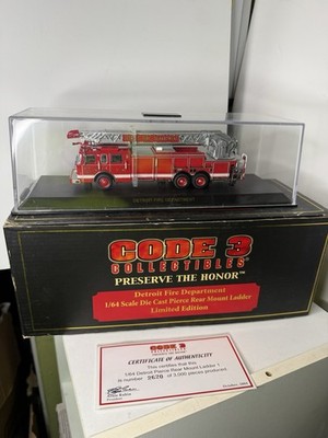 Code 3 Detroit Pierce Rear Mount Ladder 1 Limited Edition 2004 Vehicle #12917