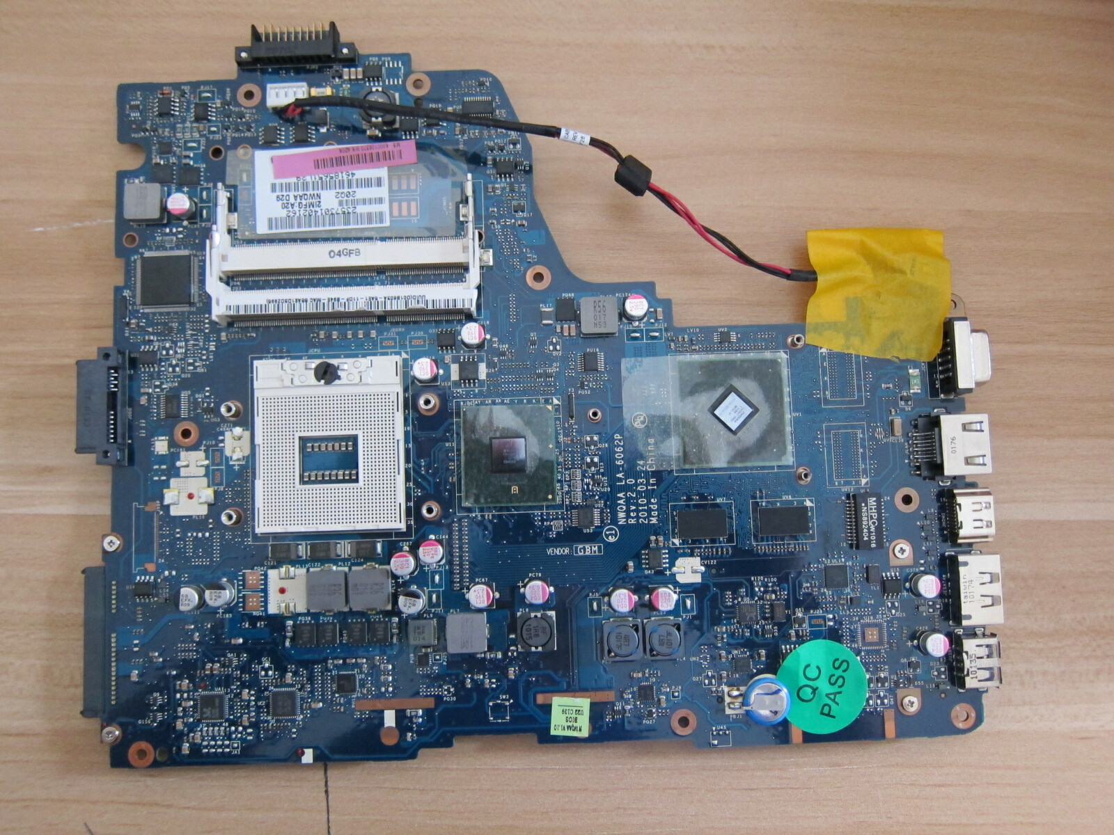 Carte mère TOSHIBA H000042830 pour Satellite C870D Carte mère TOSHIBA H000042830 pour Satellite C870D