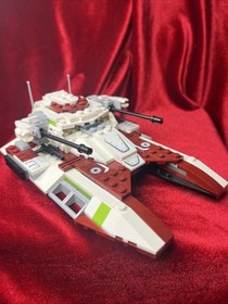 LEGO Star Wars: Republic Fighter Tank (75182) As Pictured