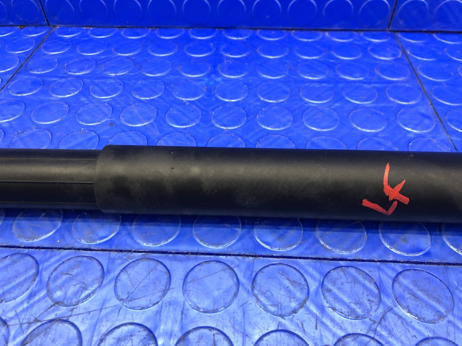 2016-2021 MCLAREN 570S OEM FRONT LEFT DRIVER DOOR SHOCK STRUT ROD 13A5296CP