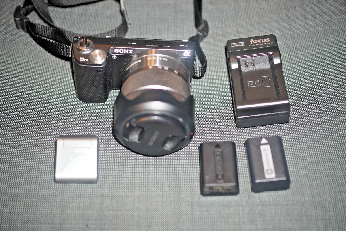 動作品 sony Nex-5n 16-50mmレンズ付き sony nex-5n 16-50mmレンズ付き