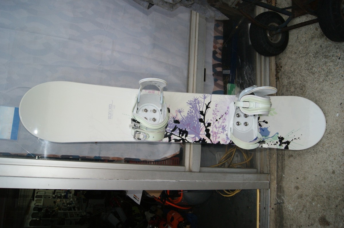 スノーボード 板 ボード MORROW MORROW WILDFLOWER 48 SNOW BOARD WITH BINDERS IN GREAT