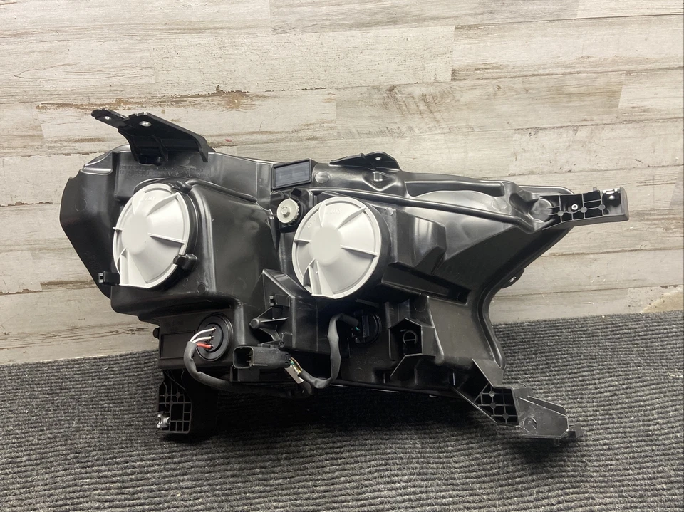 Faro halógeno izquierdo Ford Ranger 19-22 señal clara OEM KB3Z13008M Foto 2 de 4