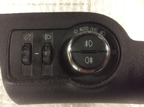 2011 VAUXHALL INSIGNIA 2.0 CDTI Headlamp Switch GM 13268694 - Picture 4 of 7