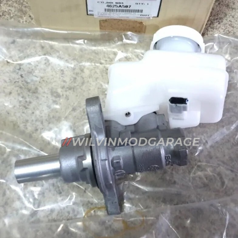 Genuine Brake Master Cylinder 15-23 Mitsubishi Triton L200 Diesel