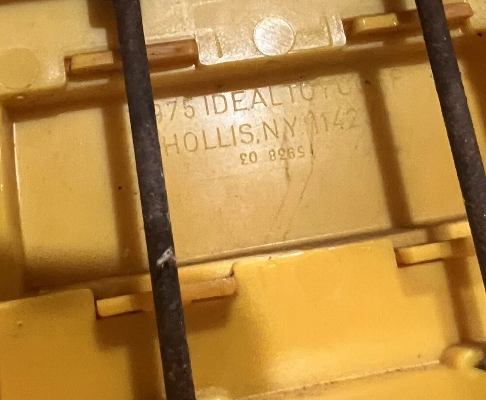 Locomotora de tren de juguete Ideal Think & Learn de colección 1975 hecha en EE. UU. Foto 2 de 2