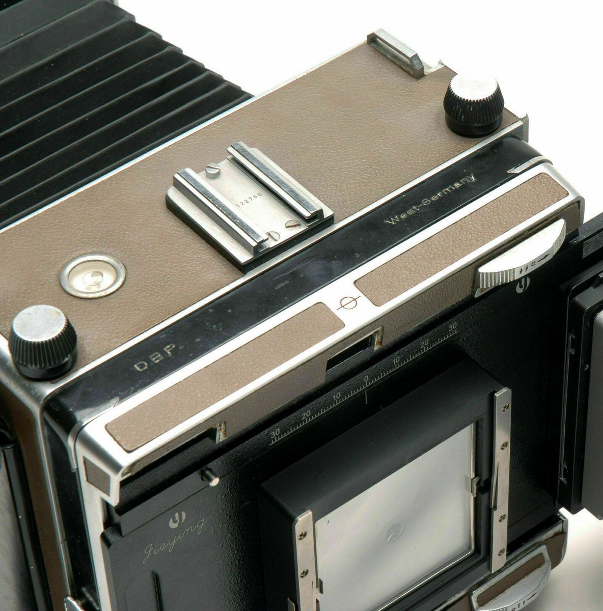 New Moveable Adapter Phase One Hasselblad V Back To Linhof New Moveable Adapter Phase One Hasselblad V Back To Linhof