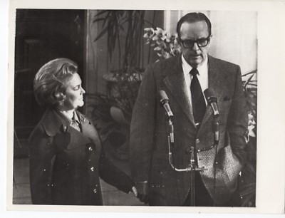 Original Pressefoto Randolph Hearst & Frau Eltern der entführten Patricia 4.4.74