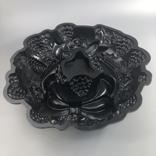 Corona Nordic Ware Bundt sartén aluminio fundido 13 pulgadas 9 tazas - Imagen 4 de 9
