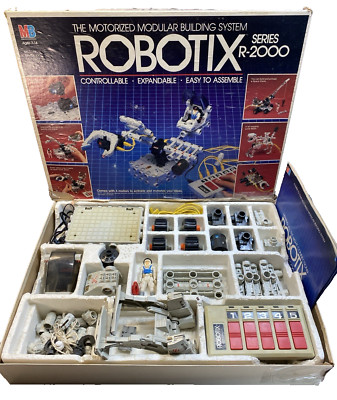VTG Robotix - SERIES R-2000 MODULAR MOTORIZED BUILDING SET, Milton Bradley 1984