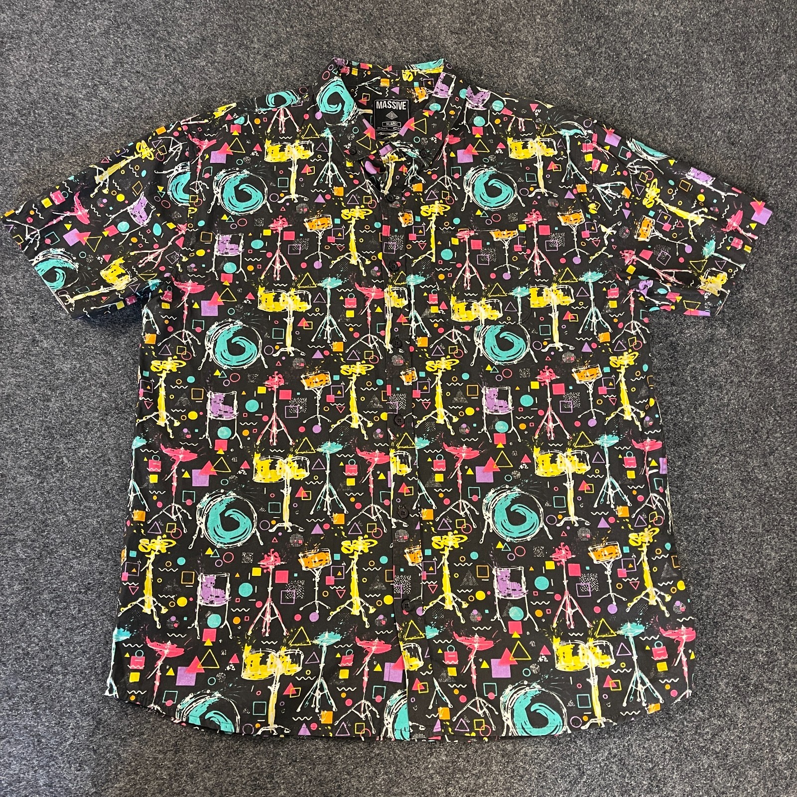 Massive Mens Button Up Shirt XL Retro 90s Abstract Drums Graphic Short Sleeve