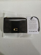 NWT Coach Essential Zip Key Card Case Wallet CFT19 Walnut/Black Brand New