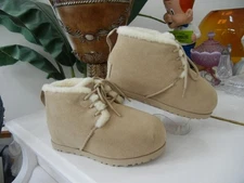 UGG PUMPED FAUX FUR TRIM MUSTARD SEED BEIGE SUEDE LEATHER SLIPPER BOOTIE SIZE 8