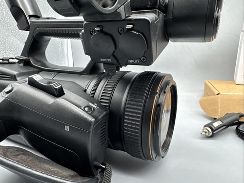 Sony HXR-NX5R NXCAM Professional Camcorder w/Built-In LED Light- Sony Lens G 20X - Picture 10 of 16
