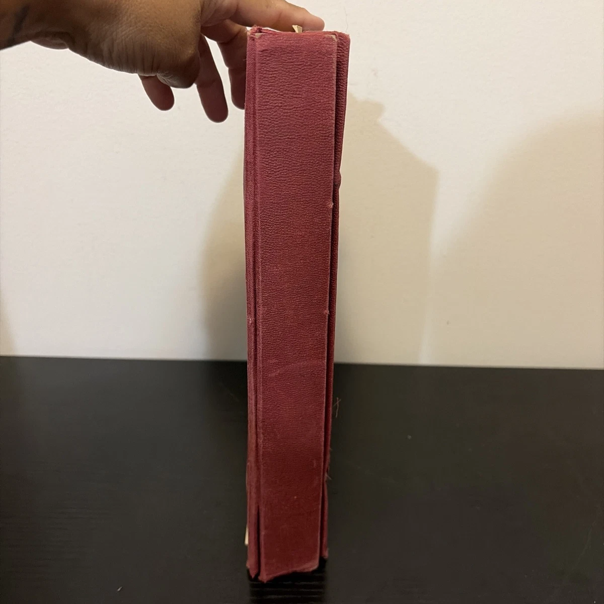 Vintage 1952 Minkus The New World Wide Postage Stamp Album w/ Stamps Global